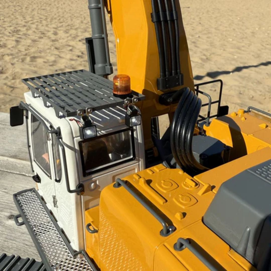 Escavadeira Hidráulica RC 1/18 – 4 em 1 (Metal Completo, 23 Funções, Luzes, Som e Acessórios)