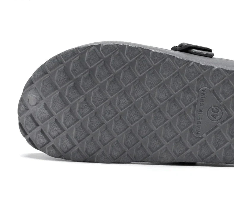 Chinelo de Inverno Forrado com Detalhes Flow