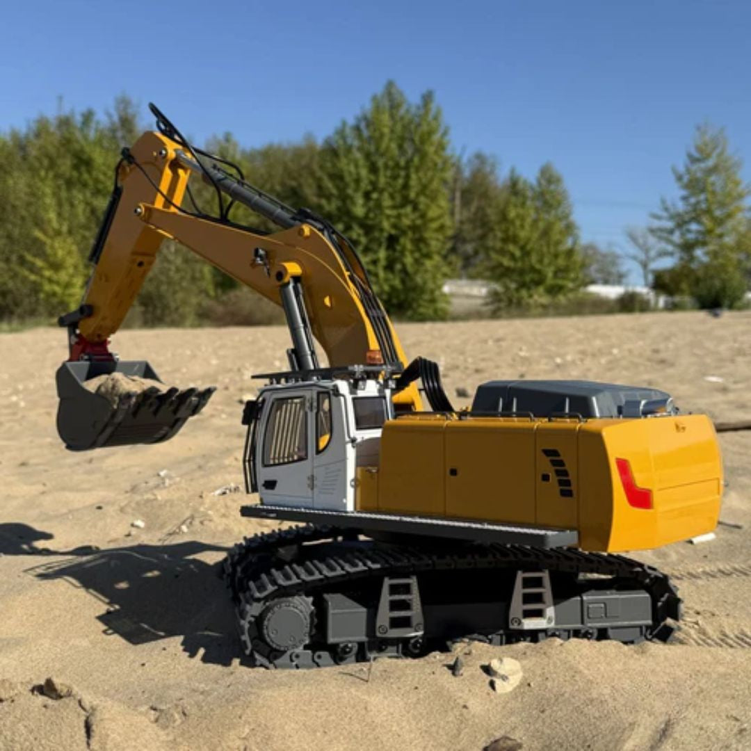 Escavadeira Hidráulica RC 1/18 – 4 em 1 (Metal Completo, 23 Funções, Luzes, Som e Acessórios)