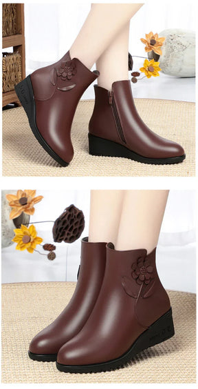 Bota Casual de Couro Pelúciada Flower