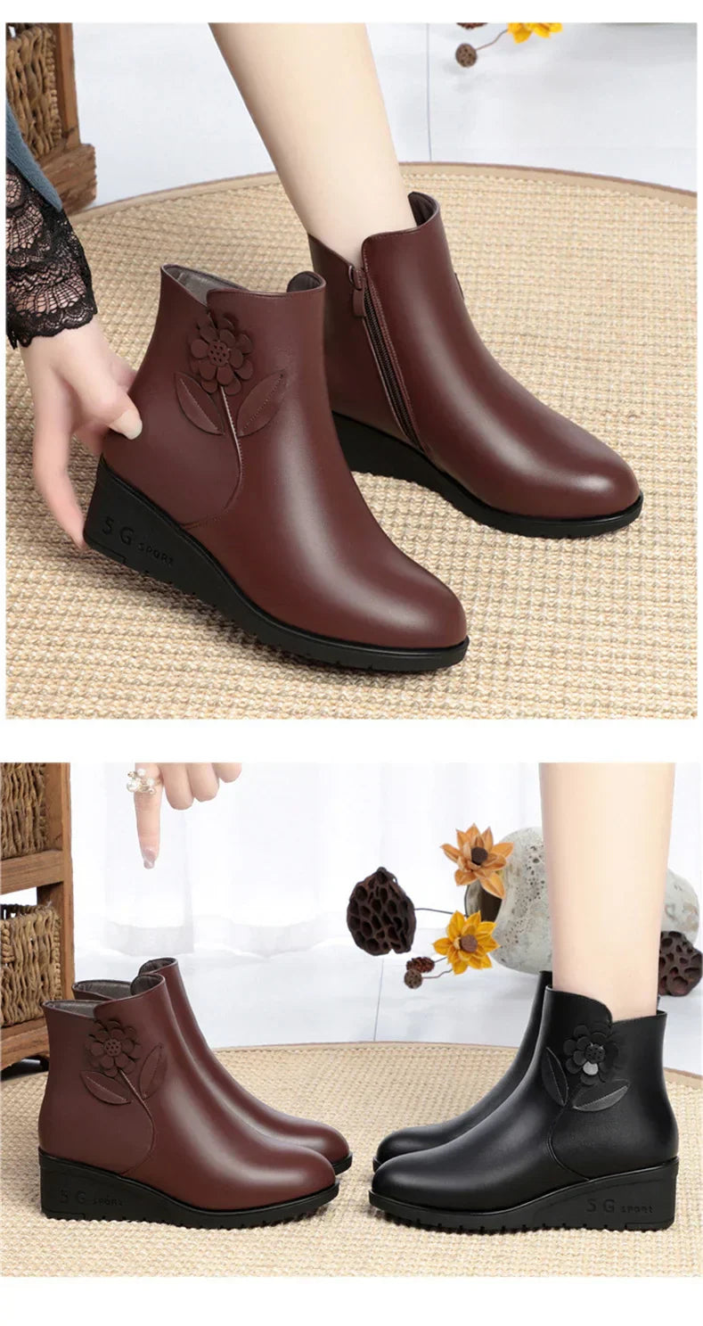 Bota Casual de Couro Pelúciada Flower