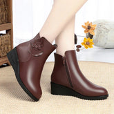 Bota Casual de Couro Pelúciada Flower